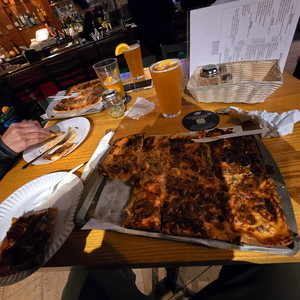B & B Pizza